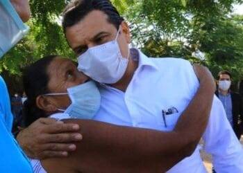 LALO GATTAS ENTRE LOS MEJORES ALCALDES DEL PAÍS