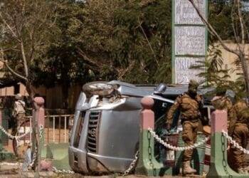 Ejército de Burkina Faso dice que tomó el control del país