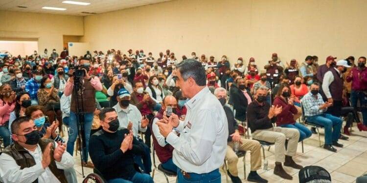 Sostiene Américo Villarreal fraterno encuentro con la militancia de la capital