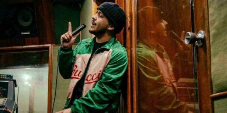 Denuncian a papás de Christian Nodal ante la FGR por fraude