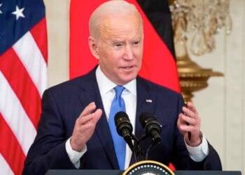 Biden envía mensaje a estadounidenses en Ucrania: «Sería sabio abandonar el país ahora»