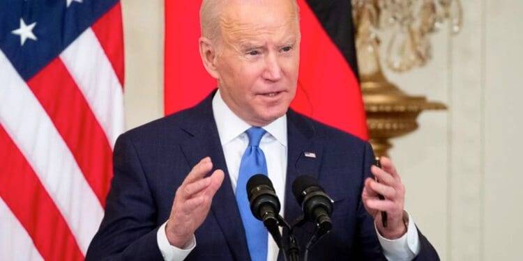 Biden envía mensaje a estadounidenses en Ucrania: «Sería sabio abandonar el país ahora»