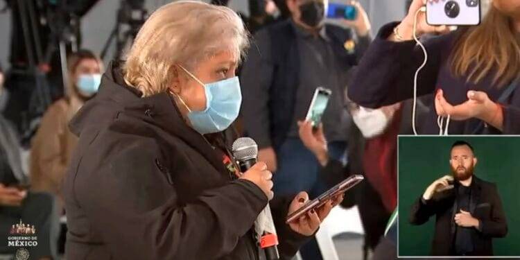 «Nuestro gremio está muy lastimado», periodistas protestan durante conferencia de AMLO en Tijuana