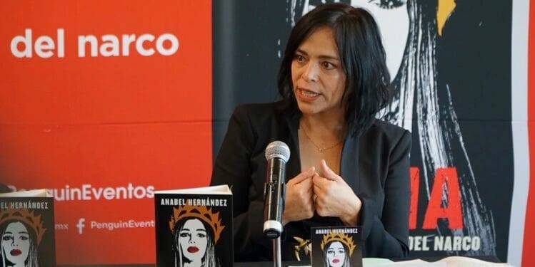 La periodista Anabel Hernández demandó al actor Andrés García por amenazas de muerte en su contra