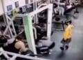 Mujer muere en gimnasio tras caerle pesa de 180 kilos