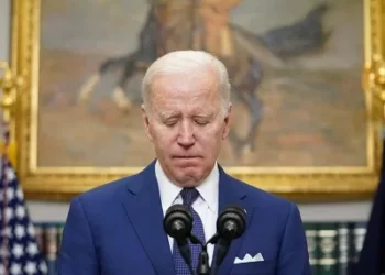 Biden afirma que tienen que actuar tras tiroteo en escuela de Texas