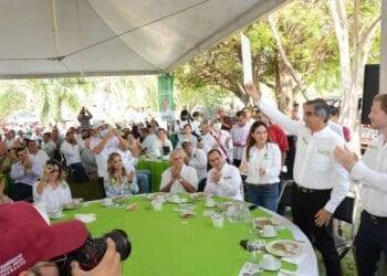 Afirma Américo que saben que están perdidos y por eso andan desesperados