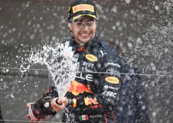 Consigue Checo Pérez ser el 5to latinoamericano en obtener el Gran Premio de Mónaco