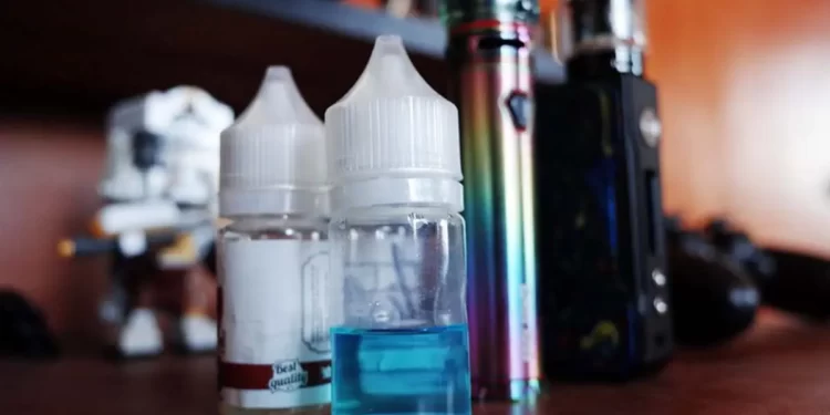 Emite Cofepris alerta sanitaria máxima por vapeadores