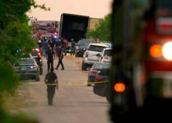 Conductor de tráiler donde murieron migrantes mexicanos se hizo pasar como sobreviviente