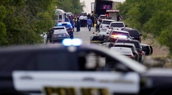 ‘Estamos de luto’: Ebrard confirma que 22 mexicanos murieron en tráiler en Texas