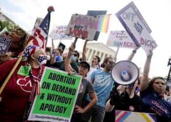 La Corte Suprema de EE.UU. anula el derecho al aborto