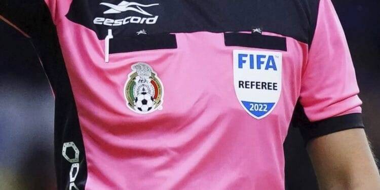 Árbitro de la Liga MX finge Covid-19 para hacerse una liposucción