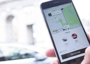 Secretos sucios al descubierto: Cómo Uber violó leyes y engañó para colarse al mundo