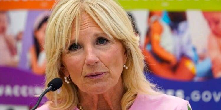 Jill Biden se disculpa tras decir que latinos son «singulares como los tacos»