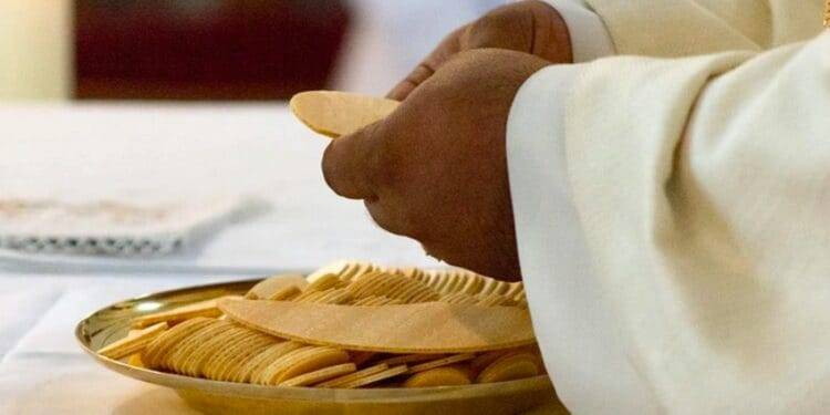 «Estamos en manos de Dios», dice obispo acusado de organizar «grupos violentos» en Nicaragua