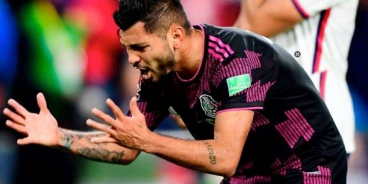 ‘Tecatito’ Corona se perdería el Mundial: Sufre rotura de peroné y ligamentos en el tobillo