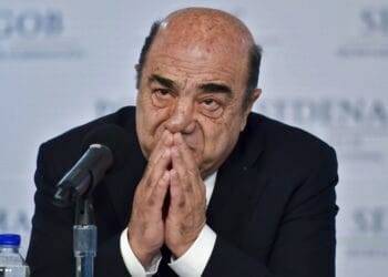 Vinculan a proceso a Jesús Murillo Karam por 3 delitos en caso Ayotzinapa