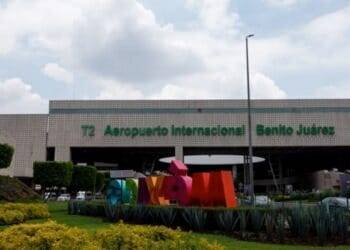 AMLO anuncia recorte de vuelos en el AICM: Está saturado, afirma