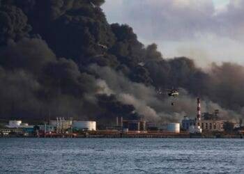 Se incendia tercer tanque de combustible en Matanzas, Cuba