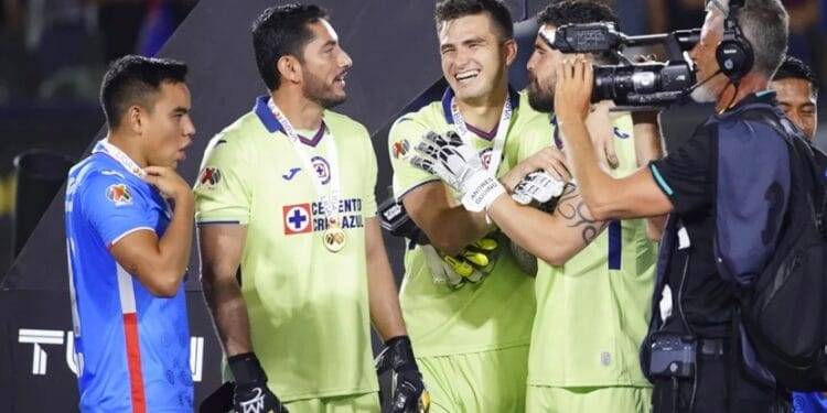 Cruz Azul ya definió a su nuevo portero para el resto del Apertura 2022