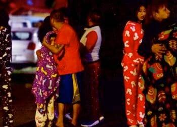 Nuevo sismo, ahora de 6.9, sorprende en la madrugada; epicentro otra vez en Michoacán