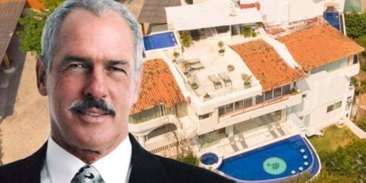 ‘El Paraíso’, la MILLONARIA mansión en Acapulco donde vive Andrés García con su esposa