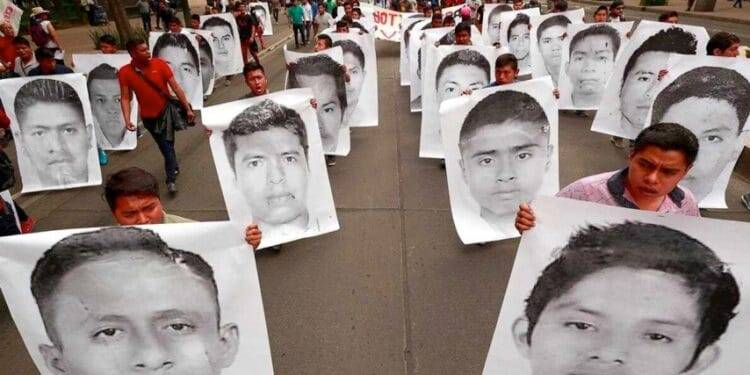 Detienen al general José Rodríguez Pérez por la desaparición de los 43 normalistas de Ayotzinapa
