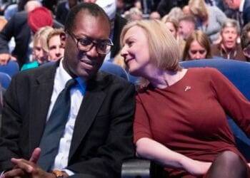 Tras polémica, Reino Unido renuncia a plan de bajar impuestos a los ricos