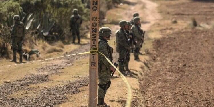 Ejército detectó amenaza de huachicoleros a AMLO