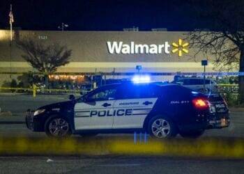 Autor del tiroteo en supermercado de EU era empleado y se suicidó después