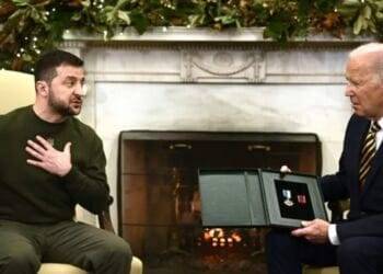 «2023 será un punto de inflexión»: Zelensky ofrece un emotivo discurso ante el Congreso de EE.UU.