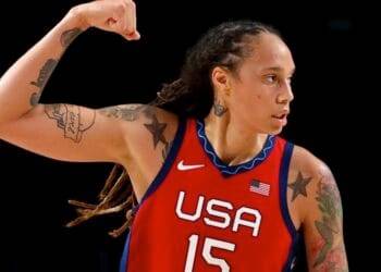 Rusia intercambió a la estrella del baloncesto estadounidense Brittney Griner por un traficante de armas