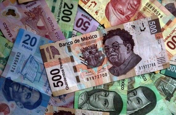 El tipo de cambio se acerca al nivel psicológico de 18 pesos por dólar