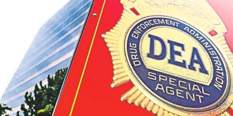 ¿Qué pasa ahora con la destitución de jefe de la DEA en México?