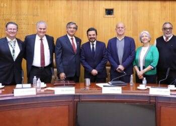 El Gobernador Américo Villarreal Anaya gestiona hospital en San Fernando