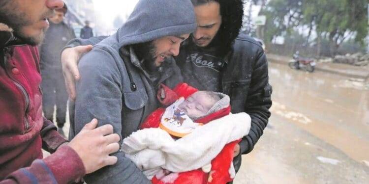 Terremoto en Turquía: “El edificio se derrumbó sobre nuestro amigo”