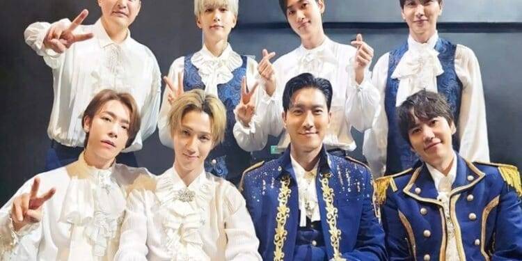 Super Junior se rinde a la comida mexicana, son captados en una taquería a horas de su concierto en la CDMX