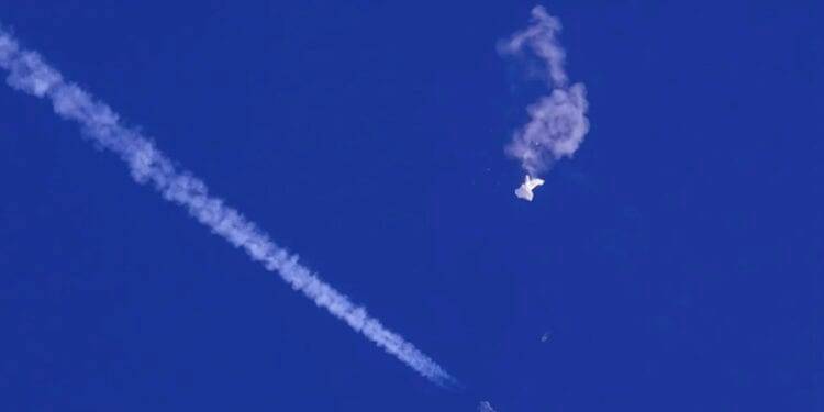 Globo chino tenía equipo para espiar, no era meteorológico, asegura EU