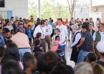 Presidenta del DIF Tamaulipas Maria de Villarreal visita albergue “Senda de Vida” en Reynosa.