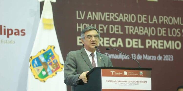 El Gobernador Américo Villarreal dignifica salarios de trabajadores del Estado