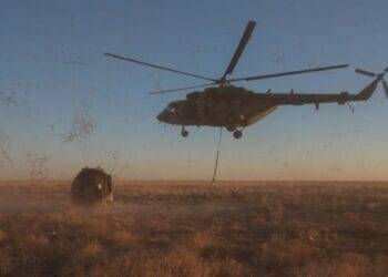 Nave espacial rusa Soyuz dañada retorna a la Tierra sin tripulantes