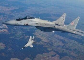 Polonia dará a Ucrania 4 aviones caza; es el primer miembro de la OTAN en hacerlo