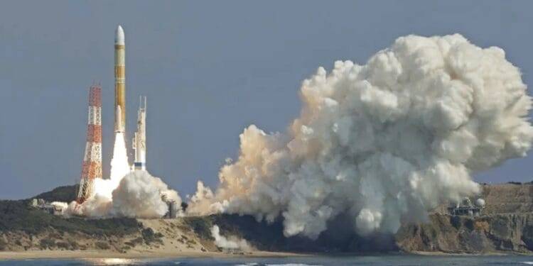 Fracasa lanzamiento de cohete japonés; la agencia JAXA ordena destruirlo