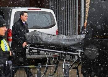 Atacante de Hamburgo se suicidó al llegar la policía; tenía permiso de armas