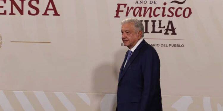 Reaparece AMLO en «La Mañanera» tras dar positivo a Covid-19