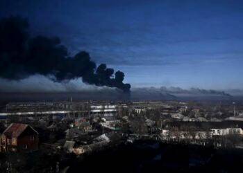 Ataque ruso deja 19 muertos en ciudades de Ucrania, que anuncia una ofensiva inminente