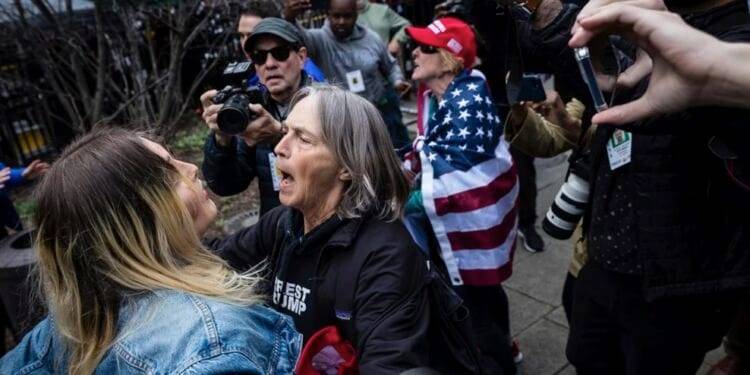 Incidentes en las manifestaciones a favor y en contra de Trump en Manhattan