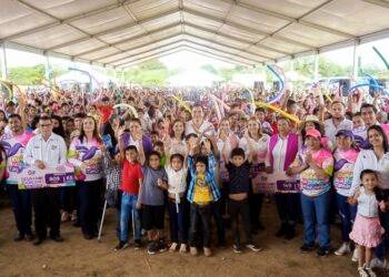 El Sistema DIF Tamaulipas celebra a las niñas y niños en Padilla