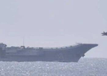 Tensión por Taiwán: China hace maniobras militares y EU lo desafía enviando un buque militar